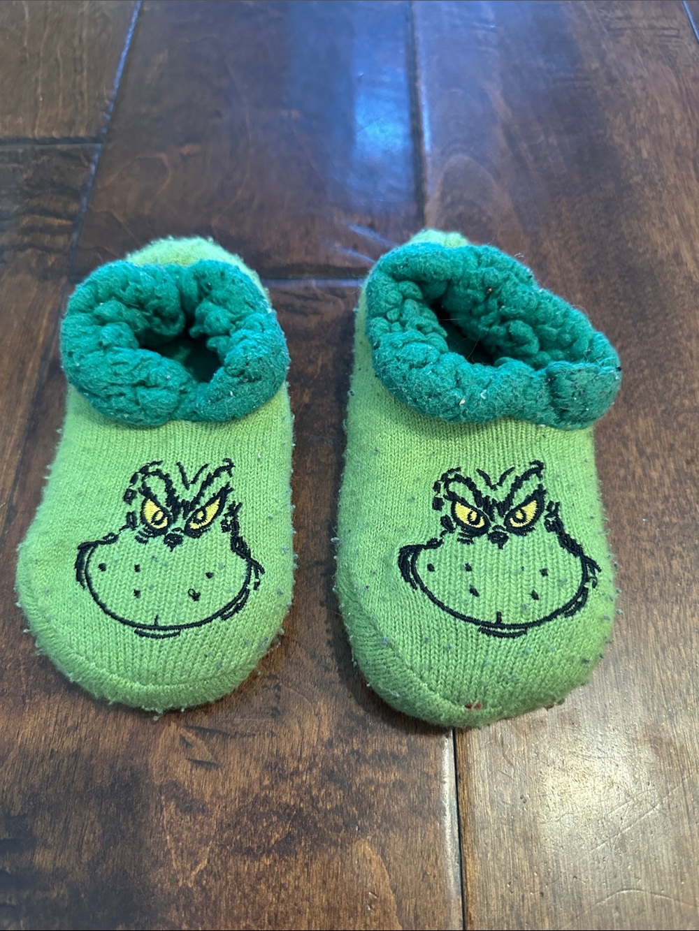 Green Kids Grinch Slipper Socks